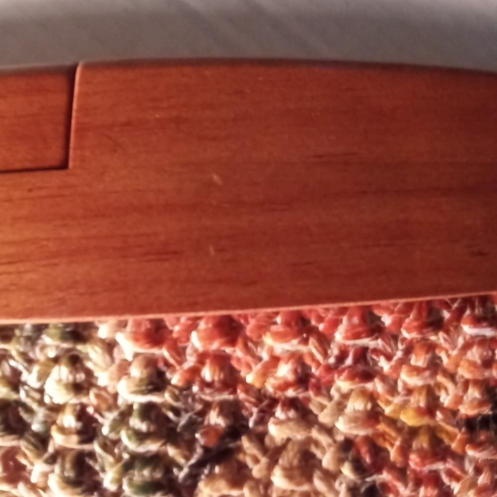 SR2 Sondra Roberts Wooden Clutch - Picture 8 of 8